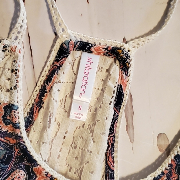 Xhilaration Spaghetti Strap Tank Top - Picture 4 of 5